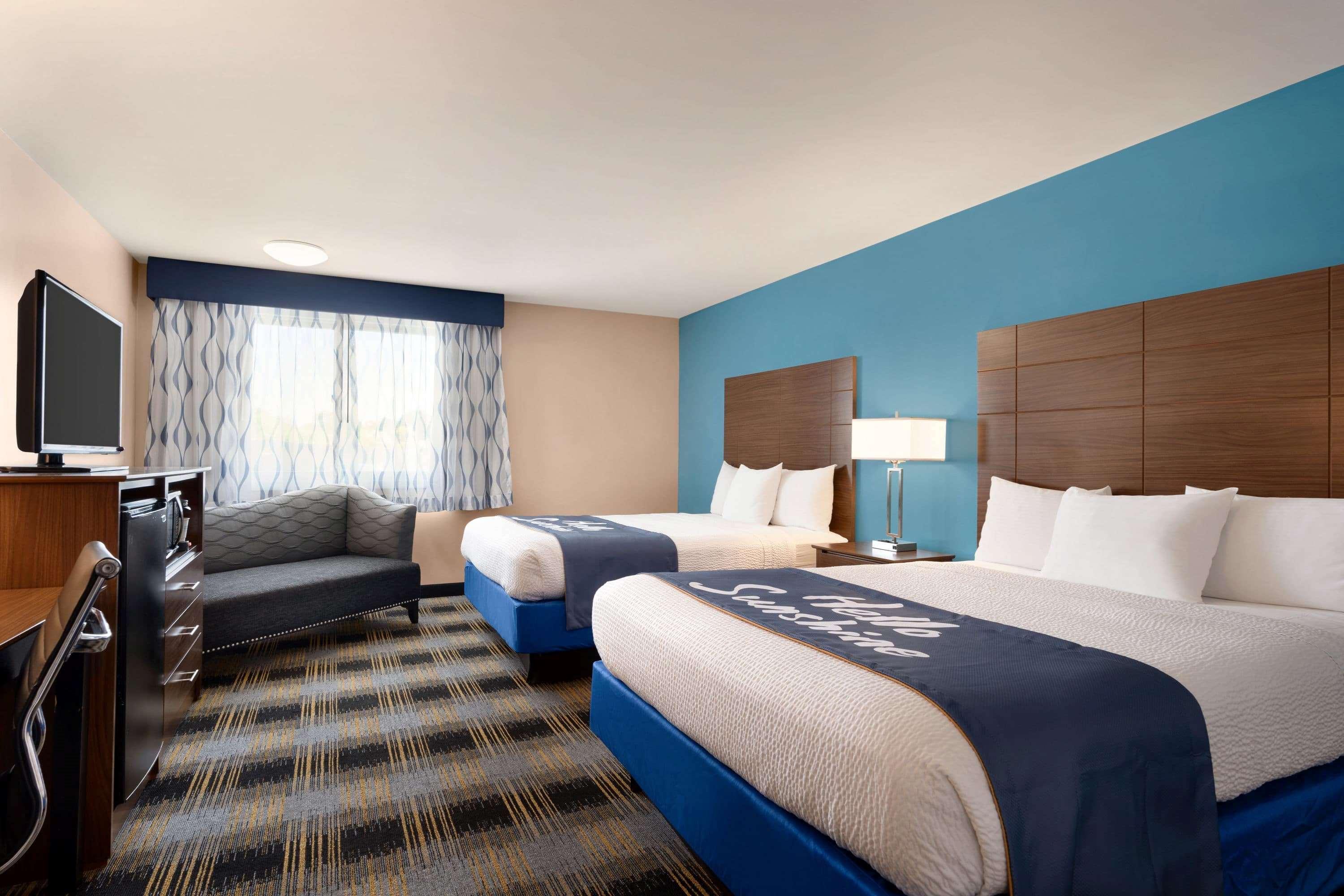 Days Inn By Wyndham Middletown/Newport Area Exterior photo