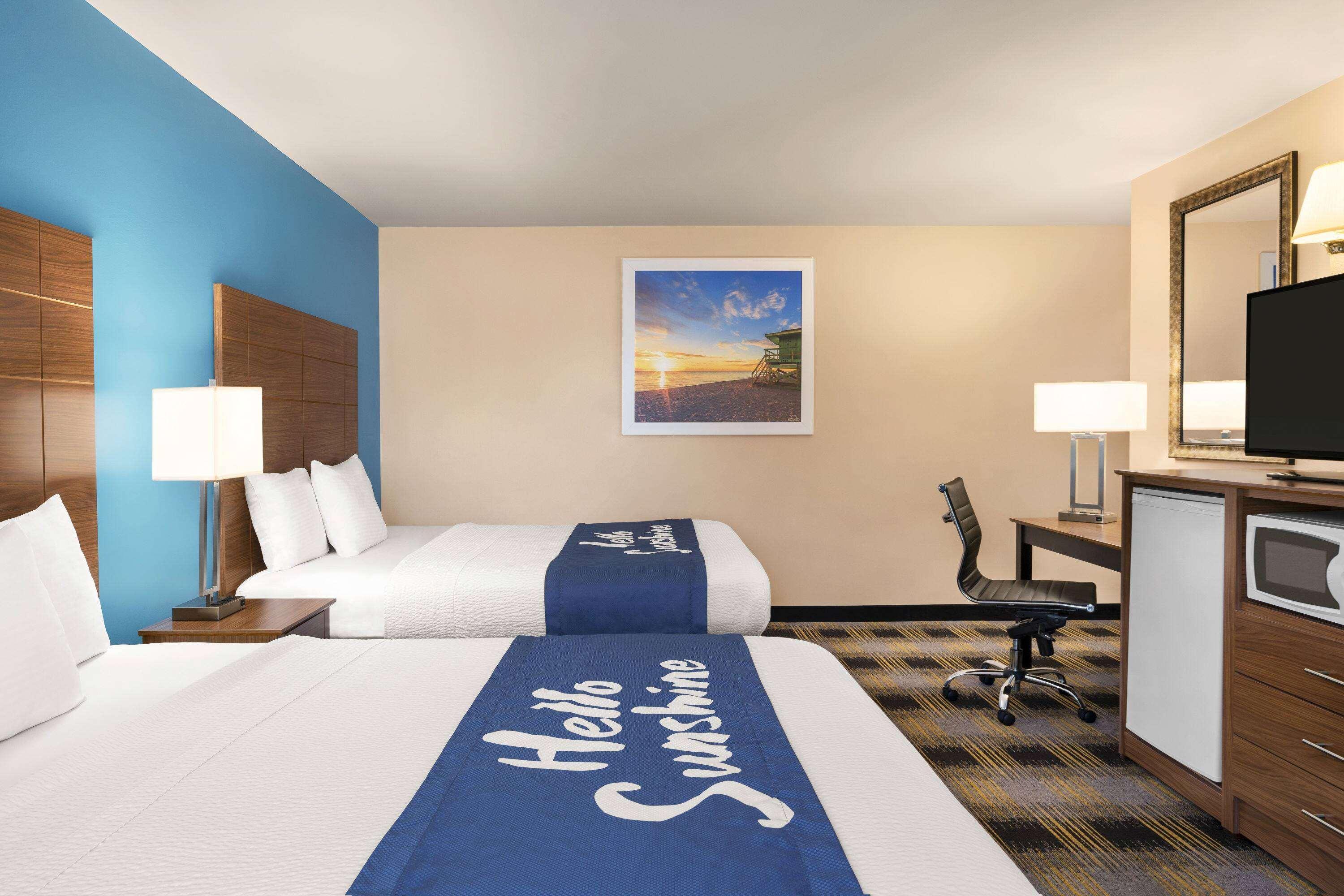 Days Inn By Wyndham Middletown/Newport Area Exterior photo